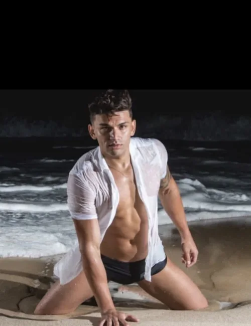 Zac photo 19, ebony, curvy, black hair, 178 cm, 83 kg, Hong Kong