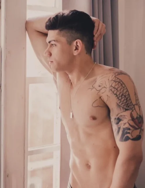Zac photo 6, ebony, curvy, black hair, 178 cm, 83 kg, Hong Kong