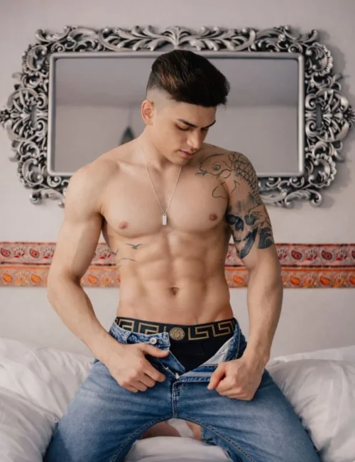 Zac photo 8, ebony, curvy, black hair, 178 cm, 83 kg, Hong Kong