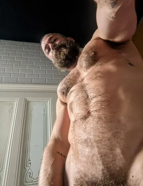 Viking photo 3, european, curvy, brunette, 183 cm, 95 kg, Hong Kong
