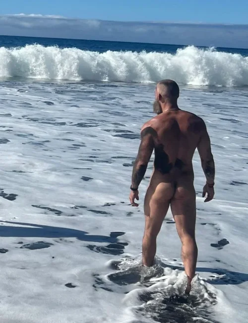 Viking photo 5, european, curvy, brunette, 183 cm, 95 kg, Hong Kong