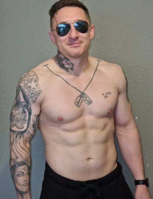 Connor photo 3, european, busty, brunette, 178 cm, 100 kg, Hong Kong