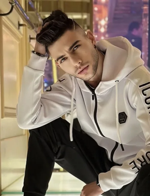 Theo photo 5, asian, athletic, brunette, 180 cm, 61 kg, Hong Kong
