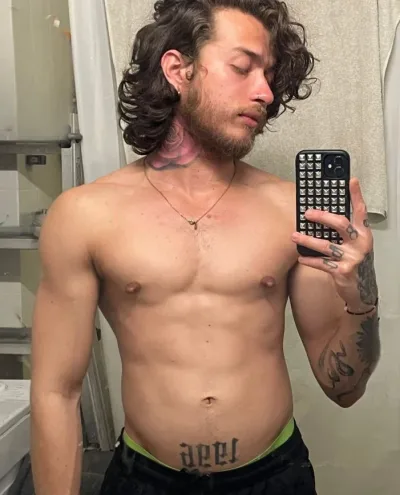 Tate photo 1, european, average, brunette, 175 cm, 68 kg, Hong Kong