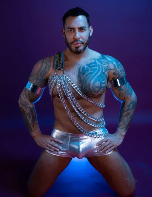 Viktor photo 1, asian, average, brunette, 180 cm, 79 kg, Hong Kong