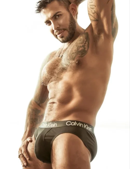 Viktor photo 11, asian, average, brunette, 180 cm, 79 kg, Hong Kong
