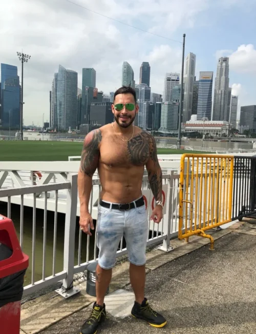 Viktor photo 19, asian, average, brunette, 180 cm, 79 kg, Hong Kong