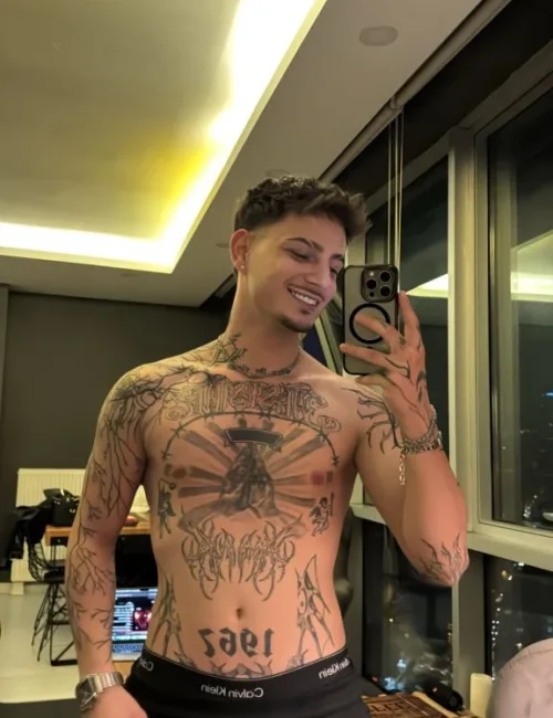 Cem photo 1, asian, average, brunette, 175 cm, 70 kg, Hong Kong