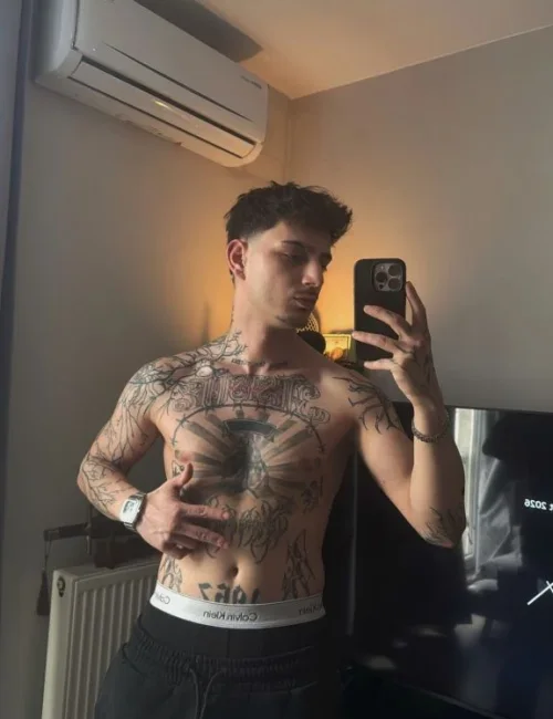 Cem photo 3, asian, average, brunette, 175 cm, 70 kg, Hong Kong