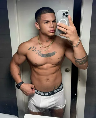 Tommy photo 1, asian, curvy, black hair, 180 cm, 93 kg, Hong Kong