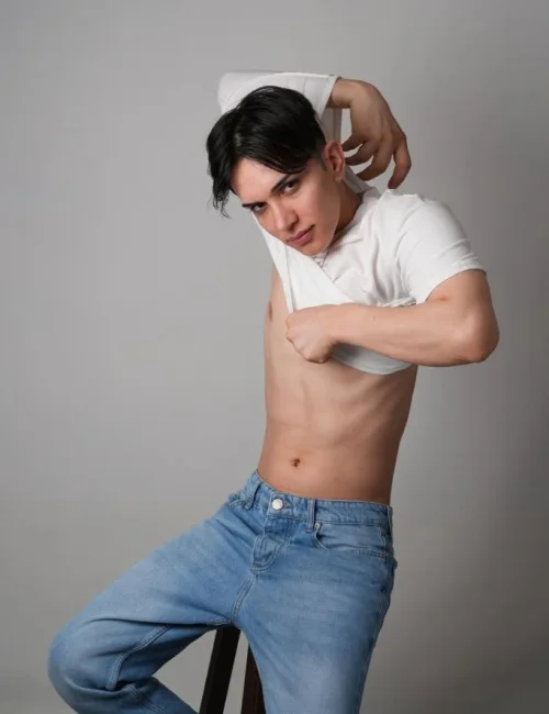 Wilder photo 4, asian, athletic, black hair, 178 cm, 63 kg, Hong Kong