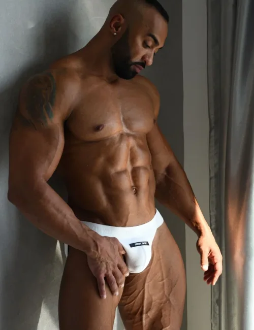 Charles photo 18, european, busty, brunette, 178 cm, 105 kg, Hong Kong