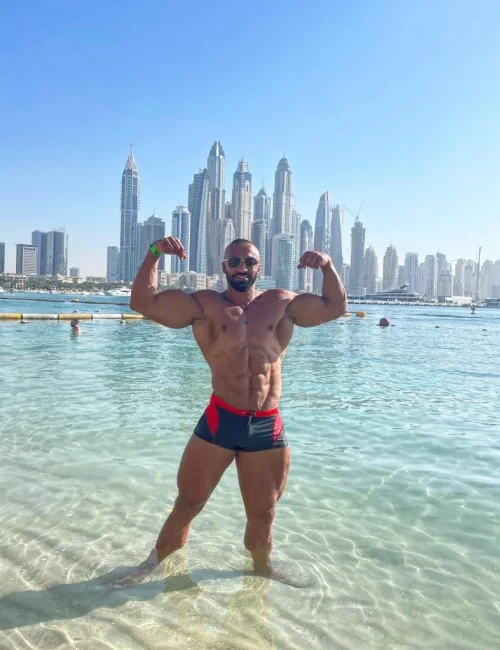 Charles photo 20, european, busty, brunette, 178 cm, 105 kg, Hong Kong