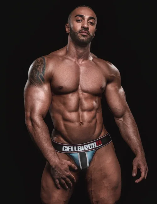 Charles photo 43, european, busty, brunette, 178 cm, 105 kg, Hong Kong