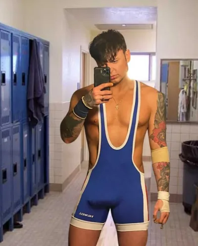 Vince photo 1, asian, average, brunette, 185 cm, 83 kg, Hong Kong