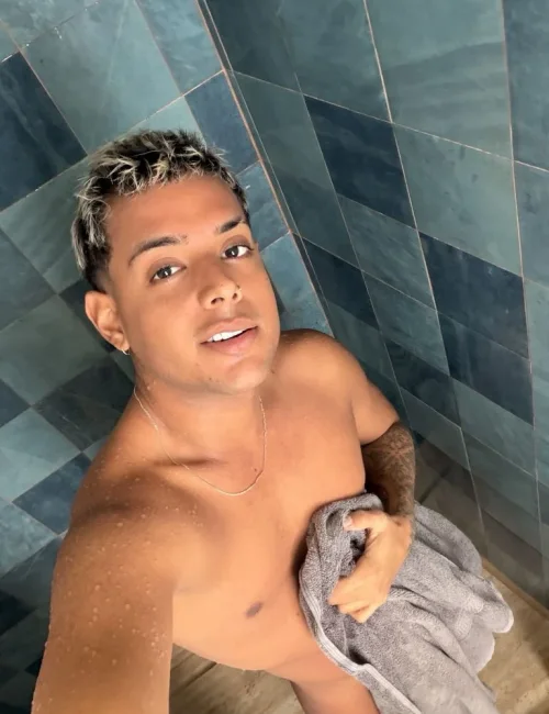 Lorenzo photo 5, asian, athletic, blonde hair, 170 cm, 56 kg, Hong Kong