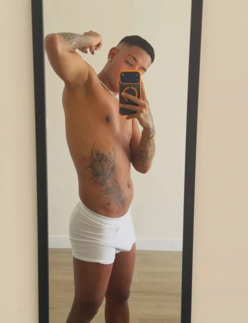 Lorenzo photo 7, asian, athletic, blonde hair, 170 cm, 56 kg, Hong Kong