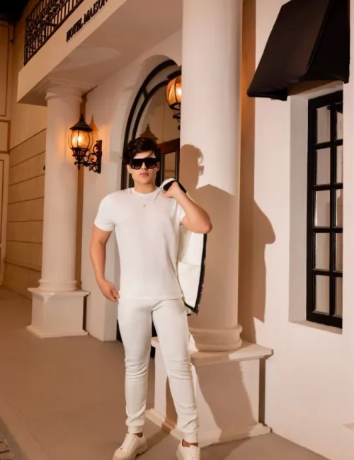 Valentin photo 2, asian, average, black hair, 175 cm, 72 kg, Hong Kong