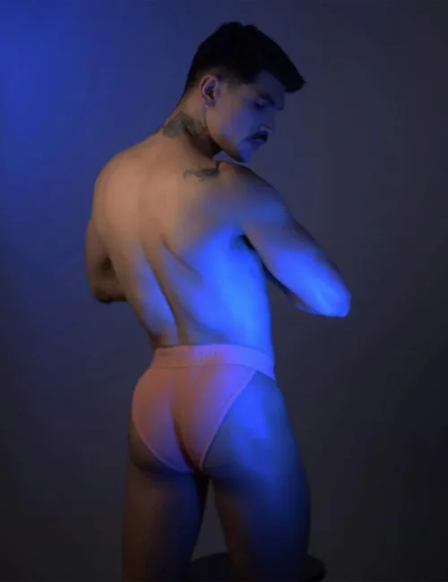 Donato photo 22, european, average, black hair, 183 cm, 79 kg, Hong Kong
