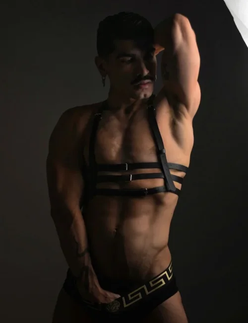 Donato photo 47, european, average, black hair, 183 cm, 79 kg, Hong Kong
