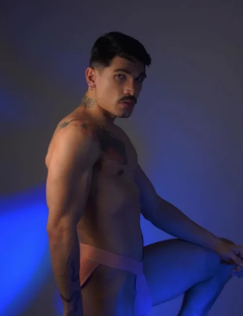 Donato photo 51, european, average, black hair, 183 cm, 79 kg, Hong Kong