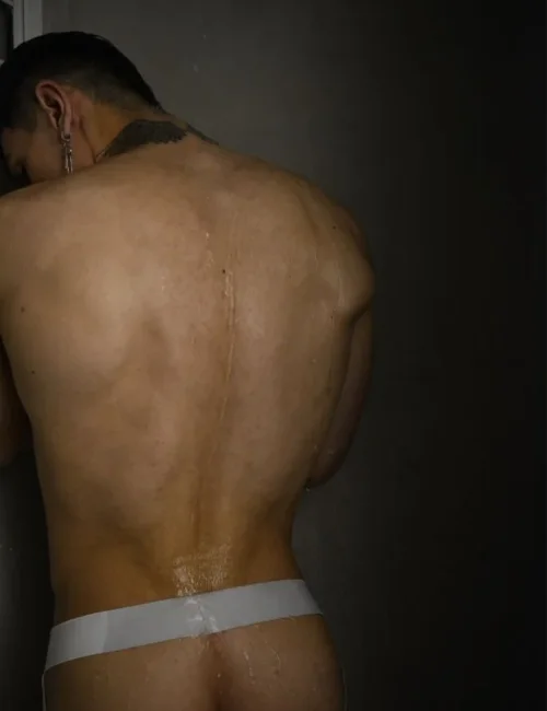 Donato photo 52, european, average, black hair, 183 cm, 79 kg, Hong Kong