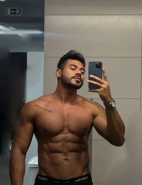Armando photo 22, ebony, curvy, black hair, 180 cm, 86 kg, Hong Kong