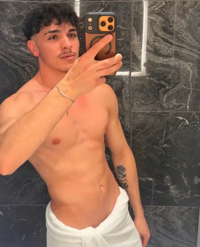 Xander photo 1, european, average, black hair, 180 cm, 77 kg, Hong Kong