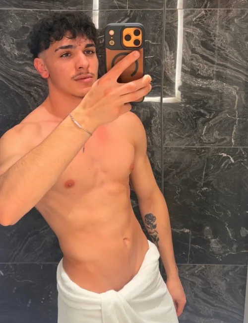 Xander photo 1, european, average, black hair, 180 cm, 77 kg, Hong Kong