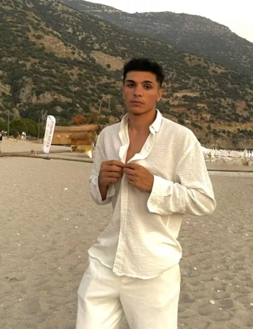 Xander photo 2, european, average, black hair, 180 cm, 77 kg, Hong Kong