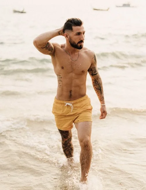 Bayram photo 10, asian, average, black hair, 178 cm, 72 kg, Hong Kong