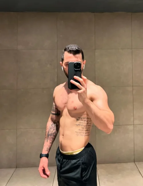 Bayram photo 16, asian, average, black hair, 178 cm, 72 kg, Hong Kong