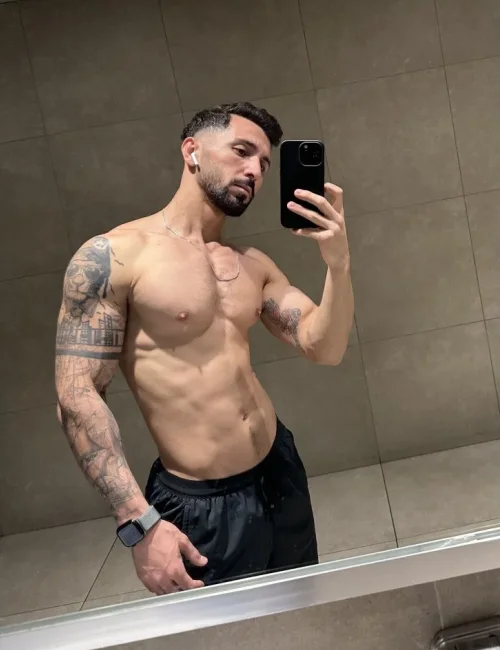 Bayram photo 4, asian, average, black hair, 178 cm, 72 kg, Hong Kong