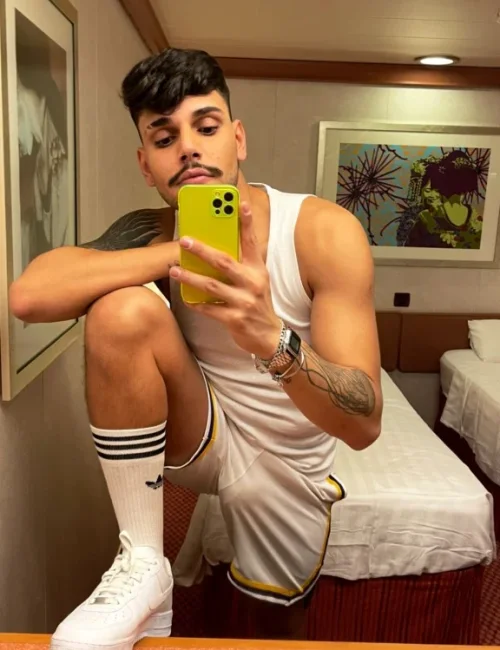 Zejdan photo 11, asian, average, black hair, 183 cm, 77 kg, Hong Kong