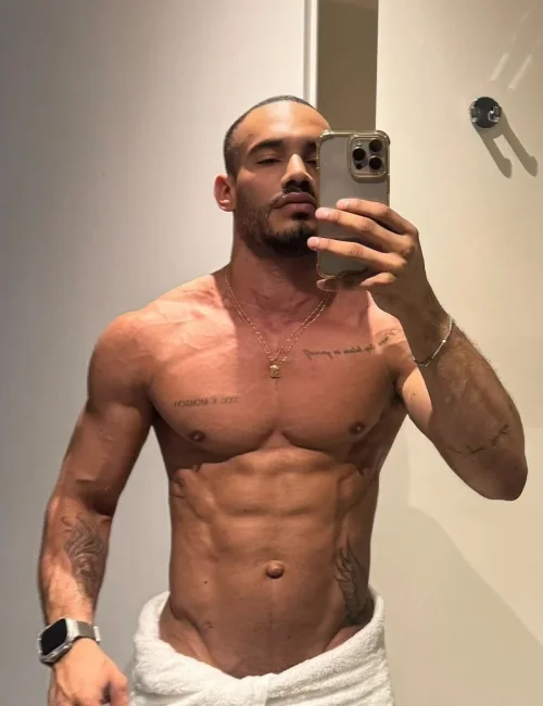 Vidal photo 36, european, average, black hair, 175 cm, 74 kg, Hong Kong
