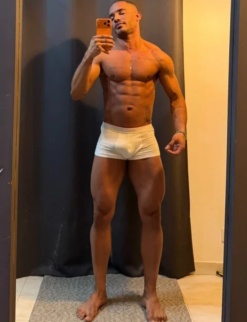 Vidal photo 5, european, average, black hair, 175 cm, 74 kg, Hong Kong