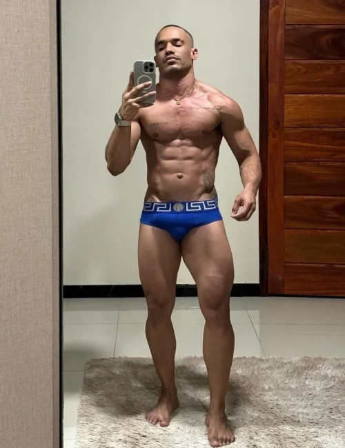 Vidal photo 65, european, average, black hair, 175 cm, 74 kg, Hong Kong