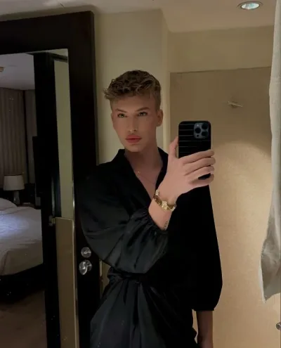Paul photo 1, european, slim, blonde hair, 188 cm, 58 kg, Hong Kong