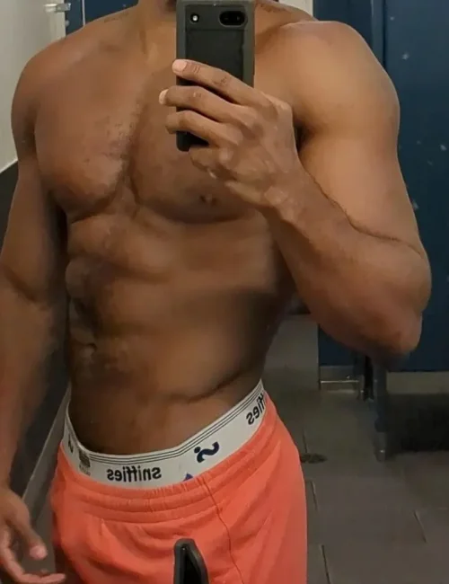 Vance photo 17, european, curvy, black hair, 188 cm, 100 kg, Hong Kong