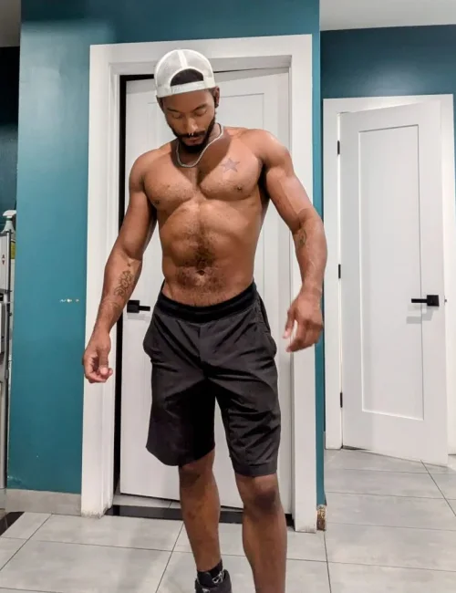 Vance photo 2, european, curvy, black hair, 188 cm, 100 kg, Hong Kong