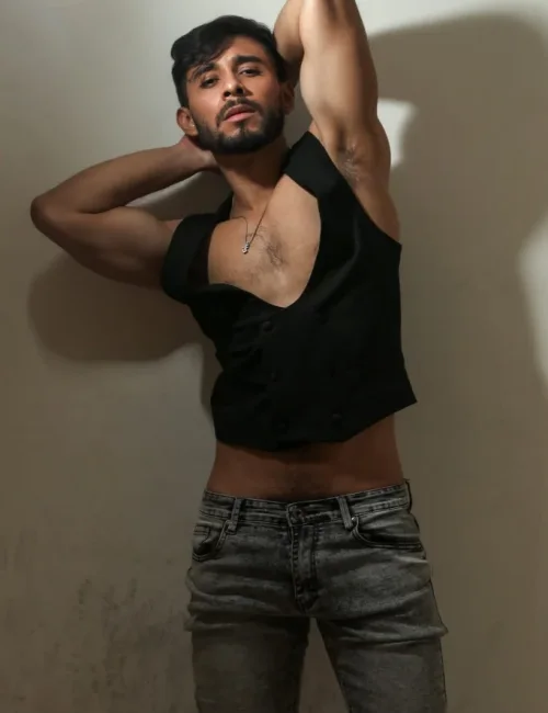Preston photo 28, ebony, average, black hair, 173 cm, 68 kg, Hong Kong