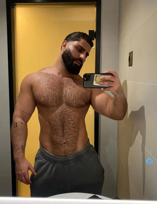 Hakan photo 10, european, busty, black hair, 178 cm, 93 kg, Hong Kong