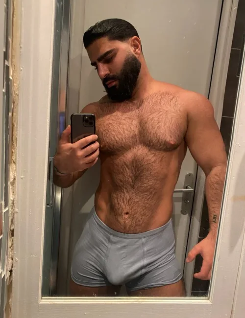 Hakan photo 14, european, busty, black hair, 178 cm, 93 kg, Hong Kong