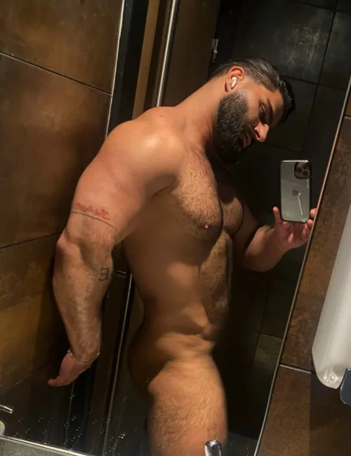 Hakan photo 15, european, busty, black hair, 178 cm, 93 kg, Hong Kong