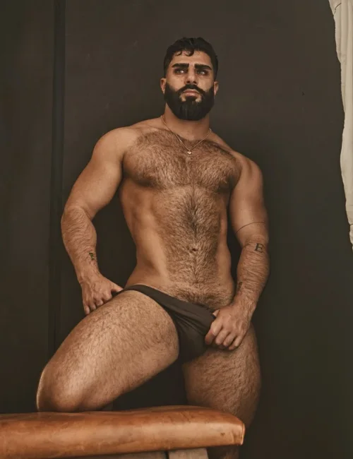 Hakan photo 6, european, busty, black hair, 178 cm, 93 kg, Hong Kong