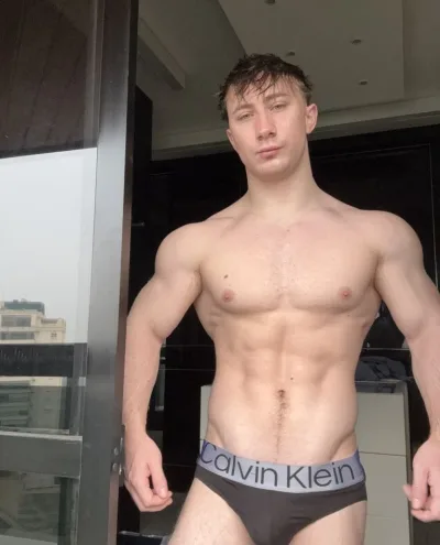 Benjamin photo 1, european, busty, brunette, 173 cm, 88 kg, Hong Kong