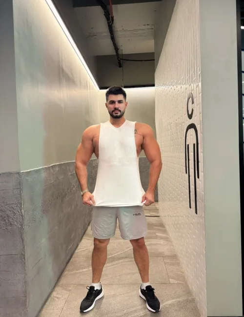 Enkaz photo 1, asian, curvy, black hair, 198 cm, 105 kg, Hong Kong