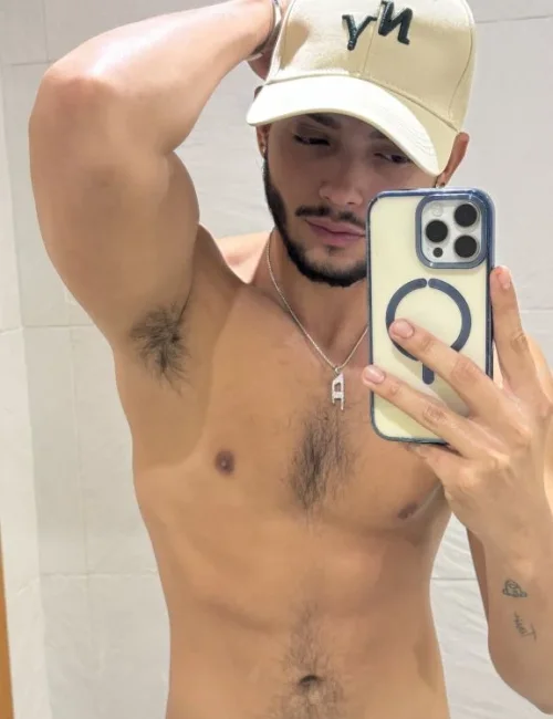Angelo photo 13, european, average, black hair, 175 cm, 72 kg, Hong Kong