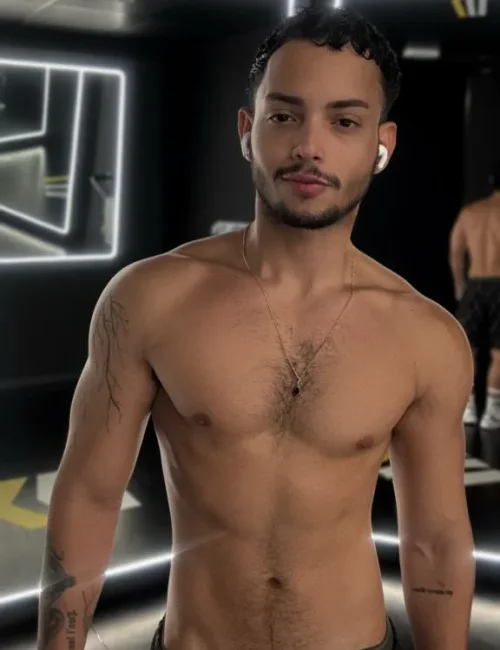 Angelo photo 7, european, average, black hair, 175 cm, 72 kg, Hong Kong