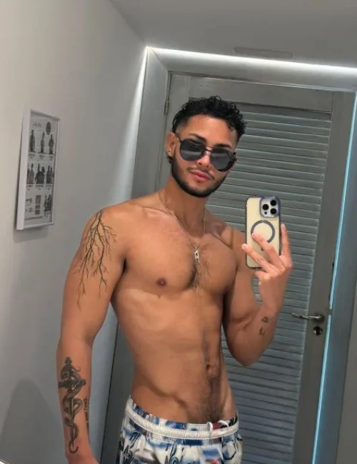 Angelo photo 9, european, average, black hair, 175 cm, 72 kg, Hong Kong